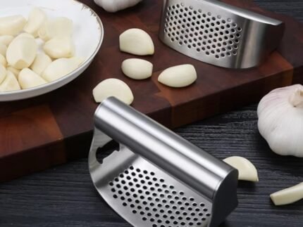 Premium Manual Stainless Steel Garlic Press – Heavy-Duty Handheld Mincer & Crusher Kitchen Tool for Effortless Garlic Preparation