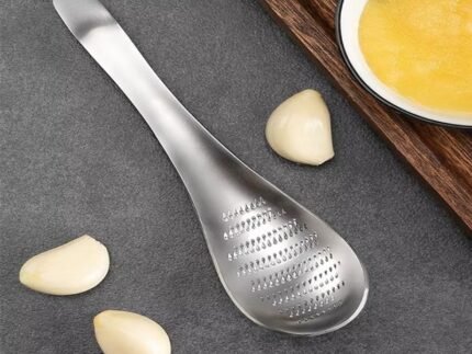 Stainless Steel Manual Ginger & Garlic Grinder – Multi-Function Kitchen Tool for Pureeing Spices, Herbs & Vegetables