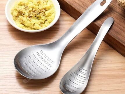 Stainless Steel Manual Ginger & Garlic Grinder – Multi-Function Kitchen Tool for Pureeing Spices, Herbs & Vegetables